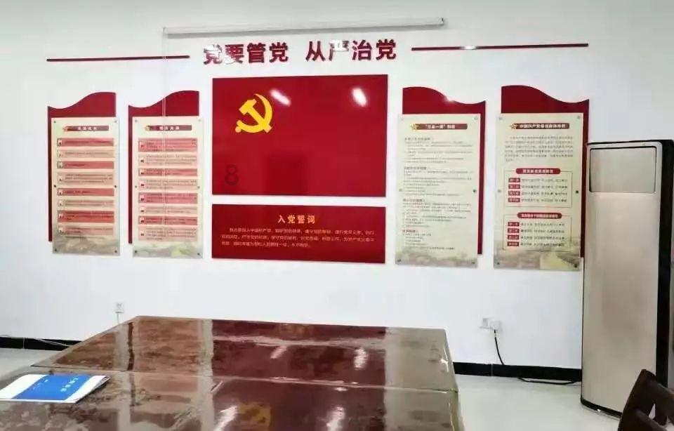 There+are+so+many+books+on+the+shelves变成一般疑问句？游戏画面